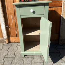 Nacht kastje hout groen Frankrijk VERKOCHT