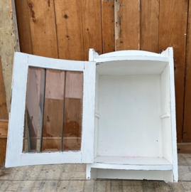 Vitrine kast wit sier kastje wand VERKOCHT