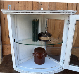 Vitrine kastje wit sier hoek pronk VERKOCHT