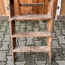 Oude houten trap ladder schilderstrap VERKOCHT