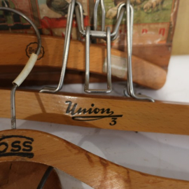 Kleerhanger hout antiek Voss Union Elegant