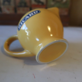 Ricard pastis Frankrijk water kan kruik geel