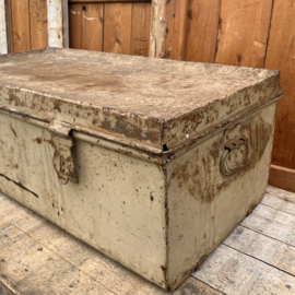 Verhuiskist metaal hutkoffer origineel beige