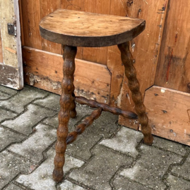 Kruk bijzettafel melk draaipoot hout VERKOCHT