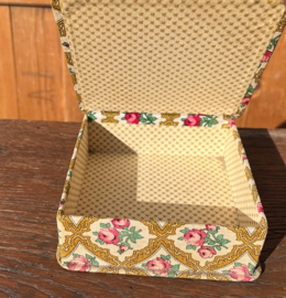Doos stoffen bekleding karton sieraden naaidoosje