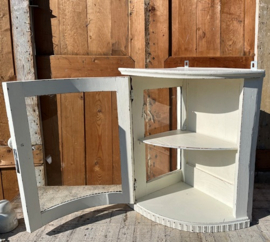 Vitrine kast wit sier hoek pronk GERESERVEERD