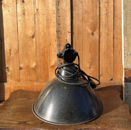 Hanglamp gang zwart metaal industrie origineel