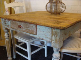 Boeren tafel eettafel 85 x 80 lade cafe brocante Frankrijk VERKOCHT