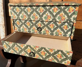 Ladekastje stoffen bekleding sieraden 26 cm