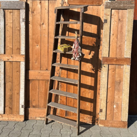 Houten ladder trap 8 treden 173 cm VERKOCHT