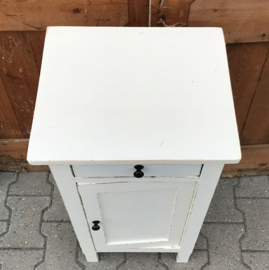 Nachtkastje wit brocante met lade VERKOCHT