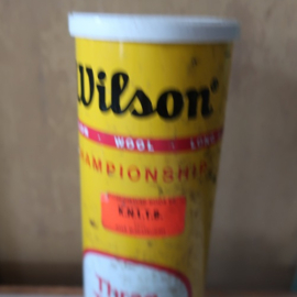 Wilson oud blik met tennisballen origineel