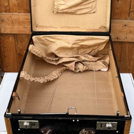 Reisgarderobe koffer reiskoffer steamtrunk + hoes