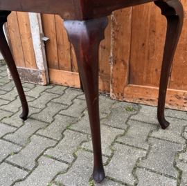 Thee tafel sidetable met zijbladen Queen Ann