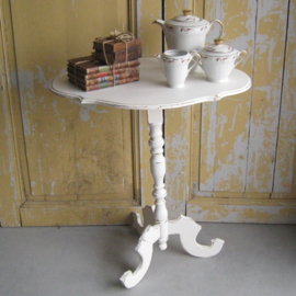 Wijntafel haltafel wit brocante Frankrijk VERKOCHT