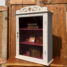 Vitrine kast pronk sier wand boeken VERKOCHT
