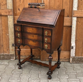 Secretaire dames circa 1856 origineel drie laden