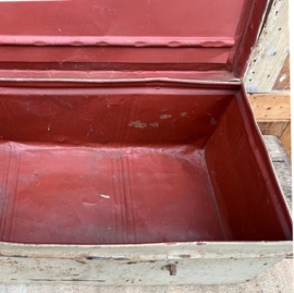 Verhuiskist metaal hutkoffer origineel beige