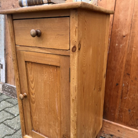 Hal kast nachtkastje grenen 74 cm VERKOCHT