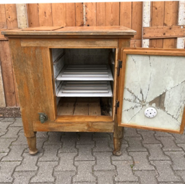 Koelkast koelmeubel  ijskast hout antiek