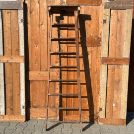 Houten ladder trap 8 treden 173 cm VERKOCHT