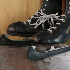 Schaatsen oud vintage maat 45 zwart hoge schoen