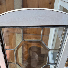 Vitrine kast wit sier kastje pronk hang VERKOCHT