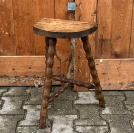 Kruk bijzettafel melk draaipoot hout VERKOCHT