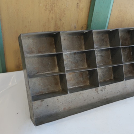 Sorteer kist metaal industrie 16 vaks VERKOCHT