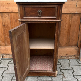 Nachtkastje hout marmer Frankrijk VERKOCHT