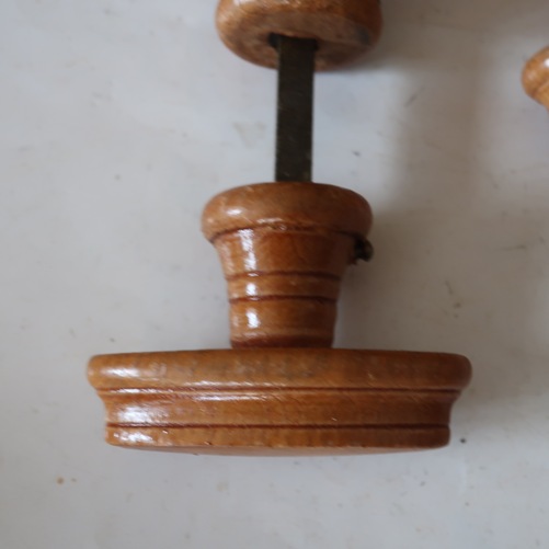Deurkrukken deurknoppen hout bedstee origineel