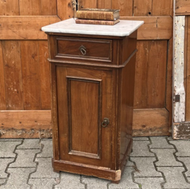 Nachtkastje hout marmer Frankrijk VERKOCHT