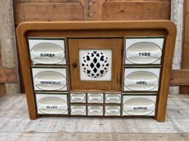 Grutterskast kruidenkast porselein origineel