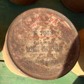 Cylindres Pathe 1900 in koker grammo Patho foon