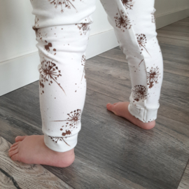 Legging broekje bloempluis zand