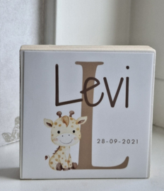 letterblok geboortebord giraffe 8x8cm