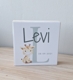 letterblok geboortebord giraffe 8x8cm