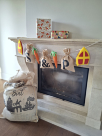 slinger vilten, jute sinterklaasfiguren Sint & Piet