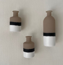 Wandvaas beige zwart wit 20,5cm