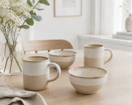Witte en beige kom met oor – Steengoed – 30 cl – Ø 11,2 cm – H 5,5 cm
