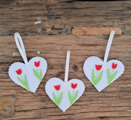 Hartje met tulpen