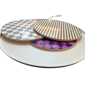 Rond plateau / serveerplank – multiplex – Ø 30 cm - blauw roze ruitjes