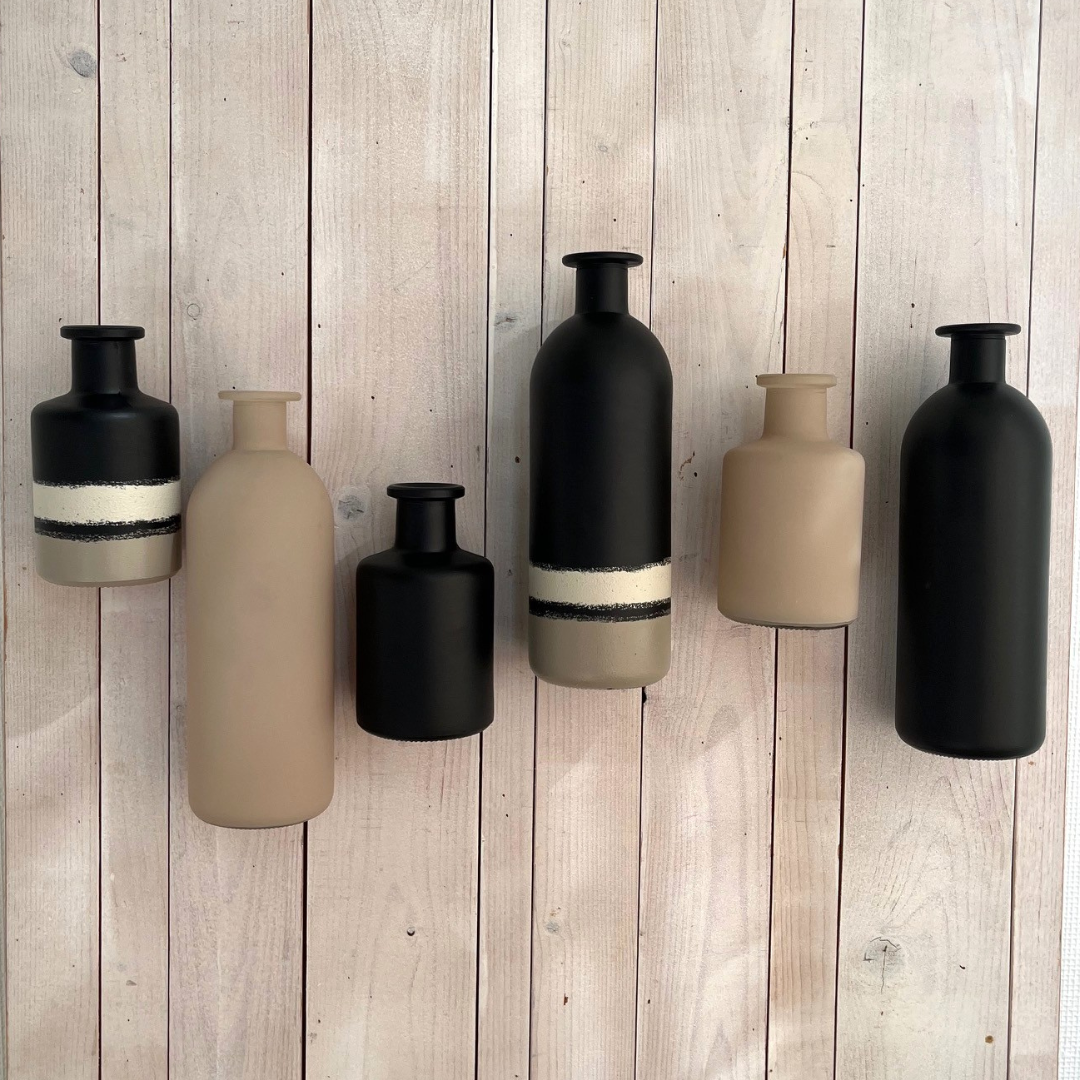 Wandvaas zwart beige 12cm