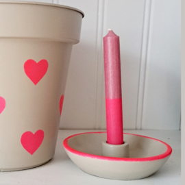 Bloempot beige roze hartjes