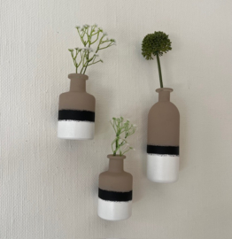 Wandvaas beige zwart wit 20,5cm