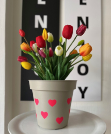 Bloempot beige roze hartjes