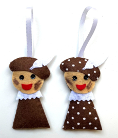 Handgemaakte Sinterklaasdecoratie – Set van 2 vilten Pietjes