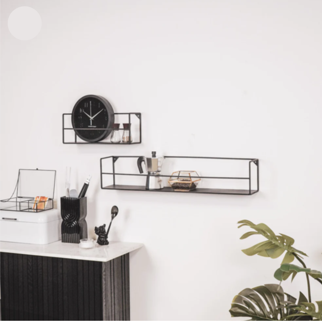 2 wandplanken zwart metaal