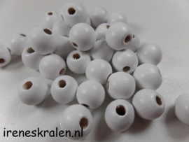 Gwit 004: Houten Kraal Wit, ca 10-11mm ( ca 3mm gat) *