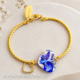 BL0049: Armband met zelfgemaakt glas-hartje kobaltblauw
